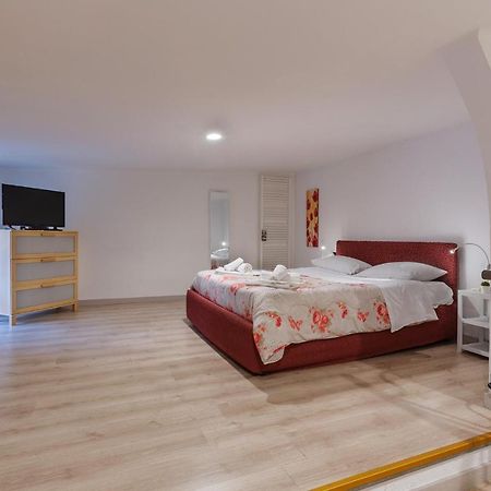 Bolognina Fair Functional Apartment Bologna Exterior foto