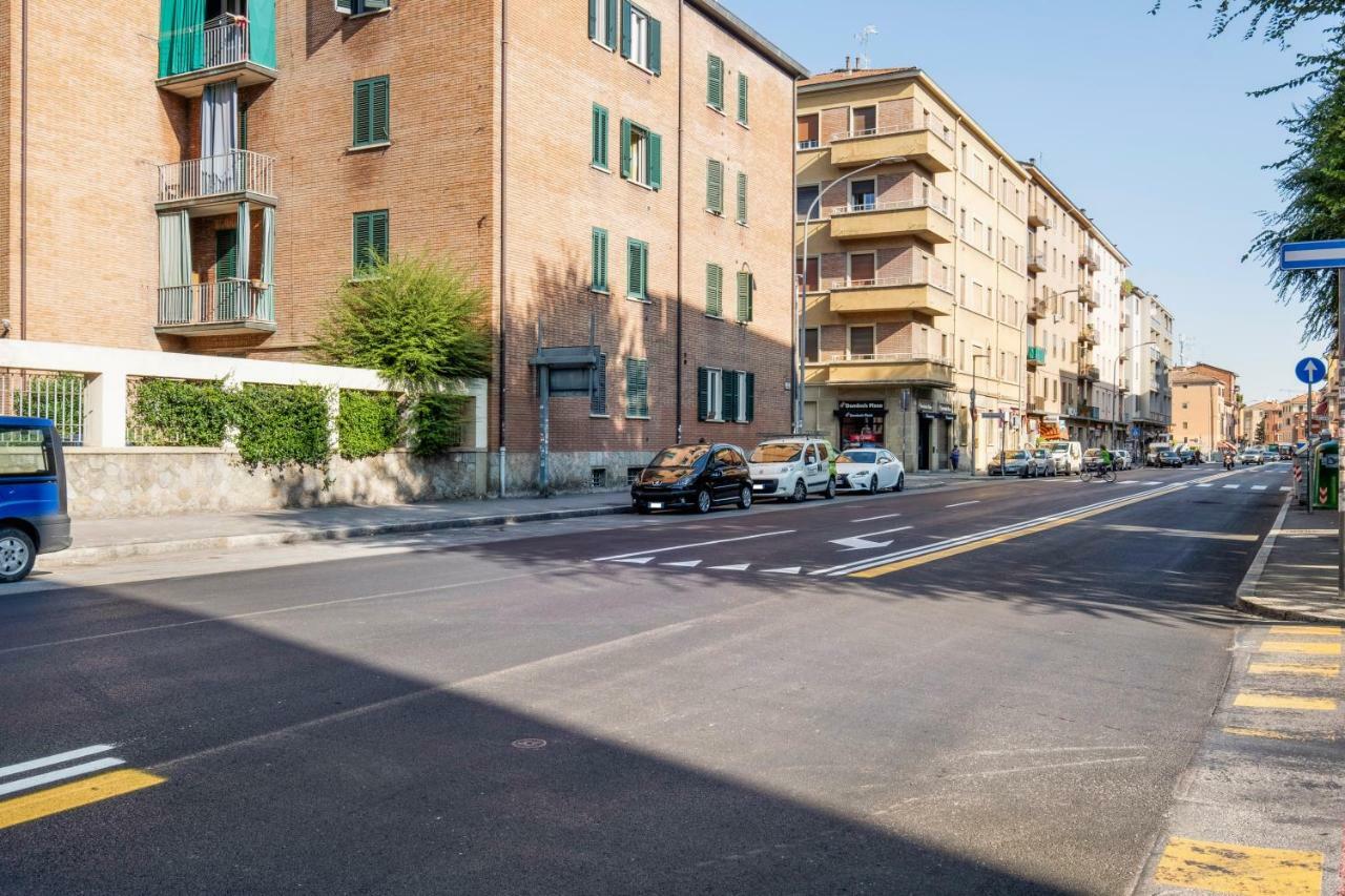 Bolognina Fair Functional Apartment Bologna Exterior foto